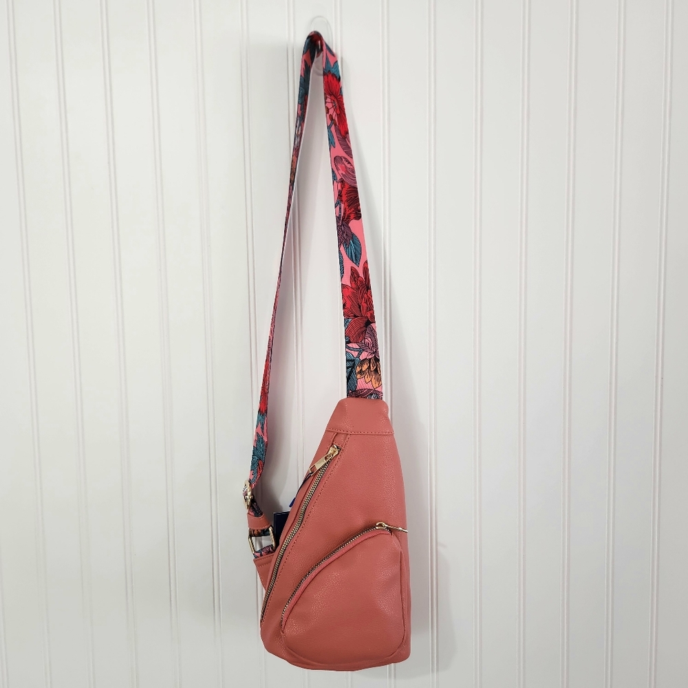 DS Bags | NWT Faux Leather Crossbody Bag Pink